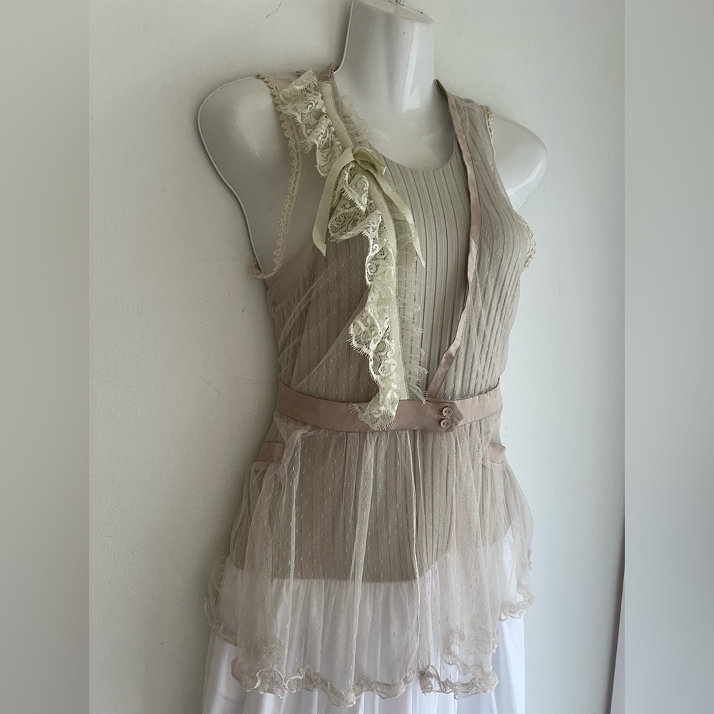 Romantic mesh vest fillet ribbon satin nude small Victorian lace very Chloe!